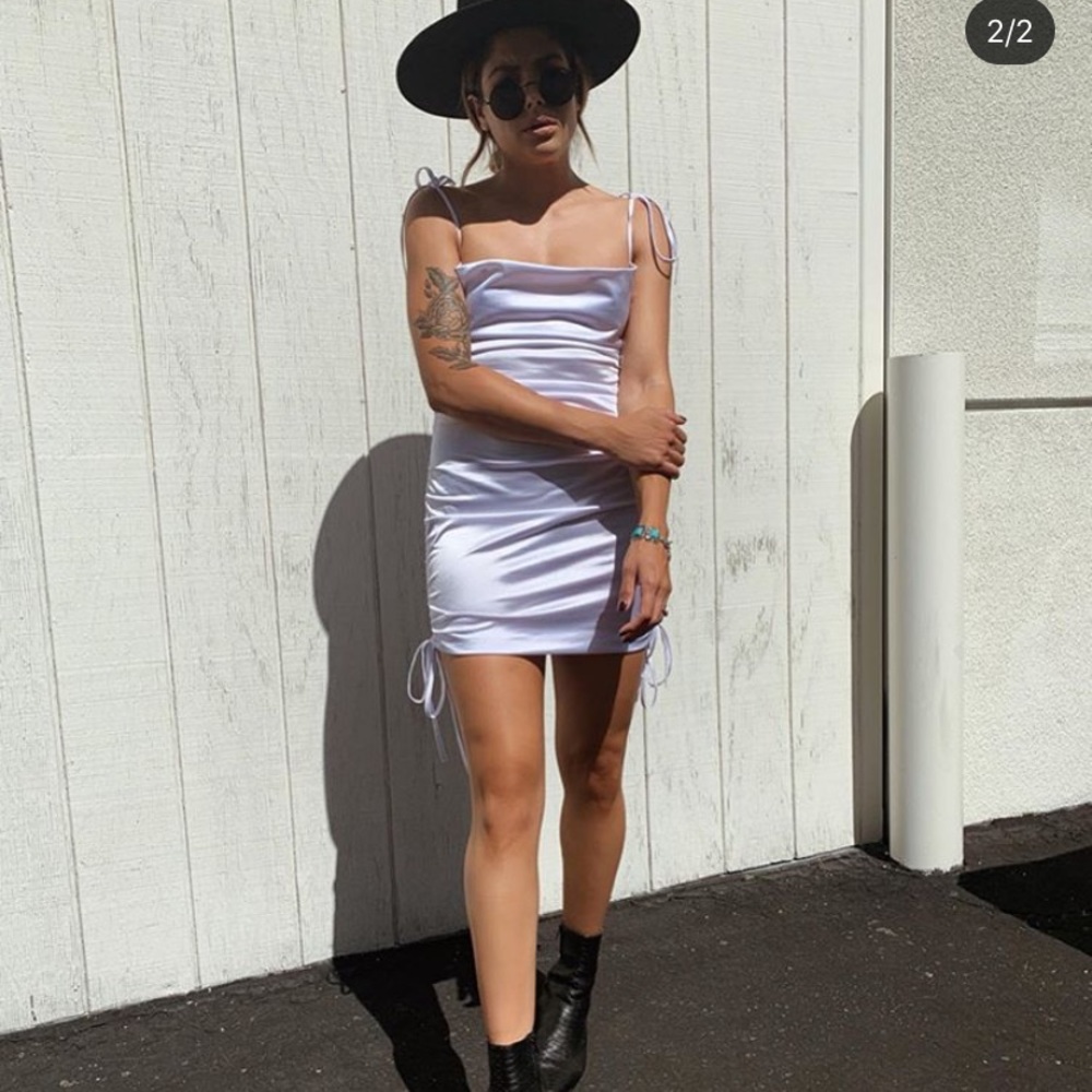 Iike new, white dress